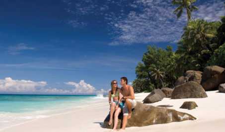 Couple Special Mauritius - Mauritius Honeymoon Package from Delhi Pune Mumbai India