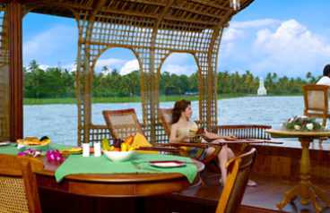 Honeymoon Destination in Kerala Tour Package from Delhi Pune Mumbai India