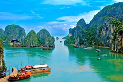 5 Days Hanoi with Cruise At Ha Long Bay – Vietnam Tour Package